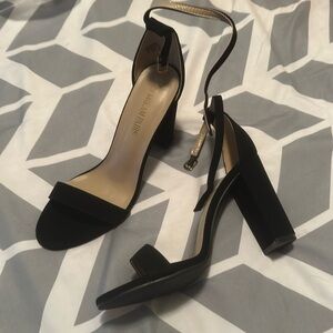 Black Dream Pairs High Heels Size 9